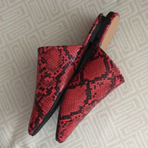 Red/Black snakeskin slides - Picture 3 of 7